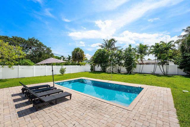 1638 NE 3rd Avenue, Delray Beach, FL 33444