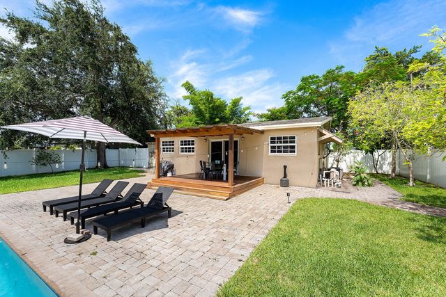 1638 NE 3rd Avenue, Delray Beach, FL 33444