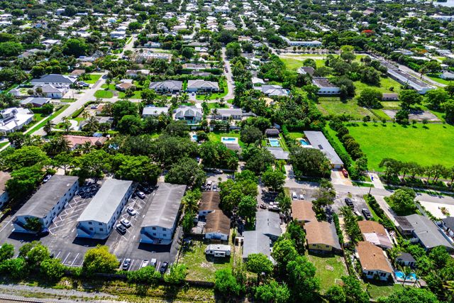 1638 NE 3rd Avenue, Delray Beach, FL 33444
