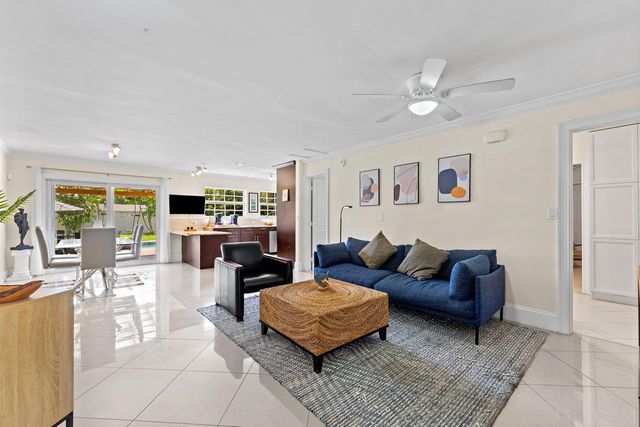 1638 NE 3rd Avenue, Delray Beach, FL 33444