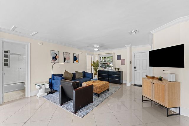 1638 NE 3rd Avenue, Delray Beach, FL 33444