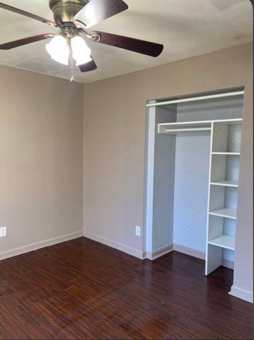 3933 E Ross Pkwy, Wichita, KS 67210