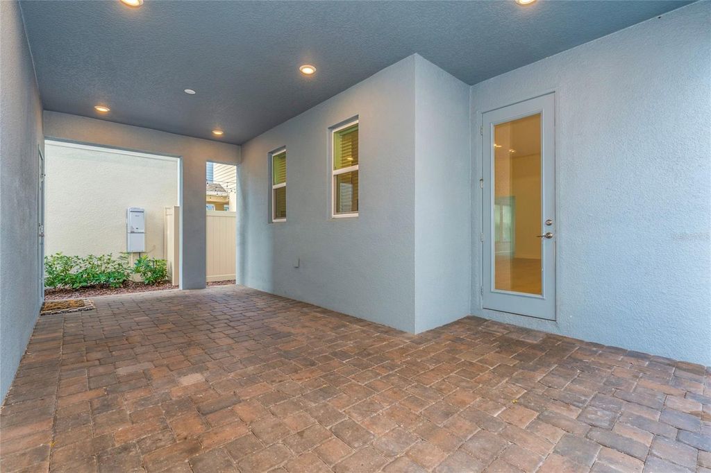Image 3 of property listing at 16283 HONEY HARVEST STREET, Winter Garden, FL 34787