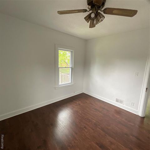 15464 Gilchrist St Street, Detroit, MI 48227