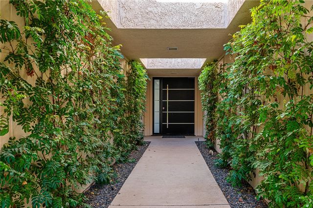 21 Dartmouth Drive, Rancho Mirage, CA 92270