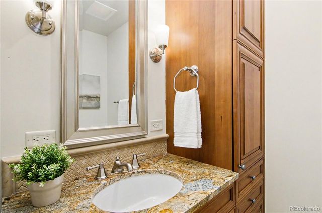 5455 Landmark Place 1006, Greenwood Village, CO 80111