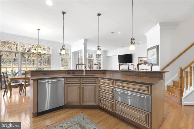 6424 RECREATION LN, Falls Church, VA 22041