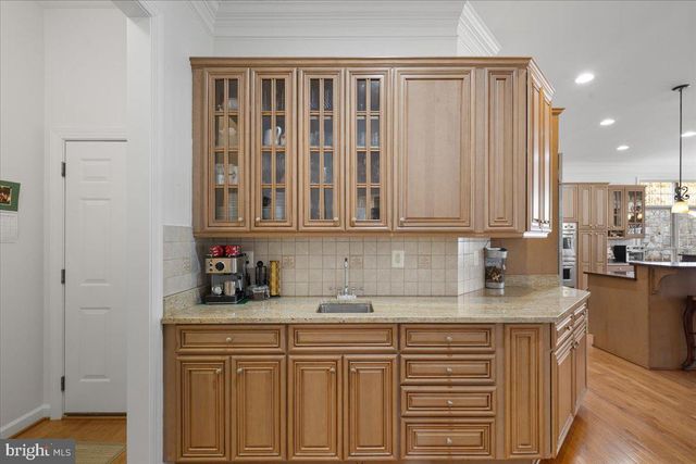 6424 RECREATION LN, Falls Church, VA 22041