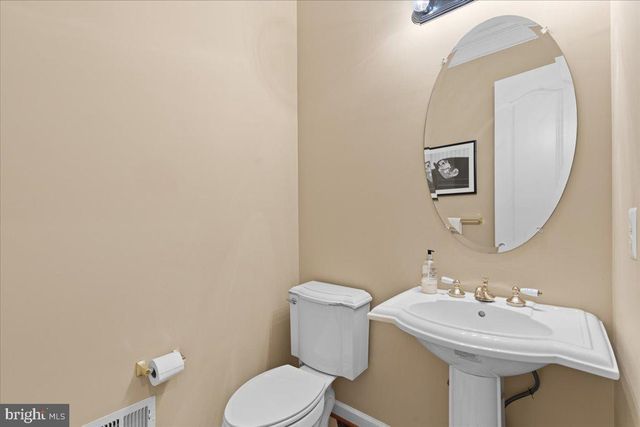 6424 RECREATION LN, Falls Church, VA 22041