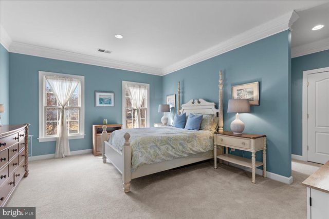 6424 RECREATION LN, Falls Church, VA 22041