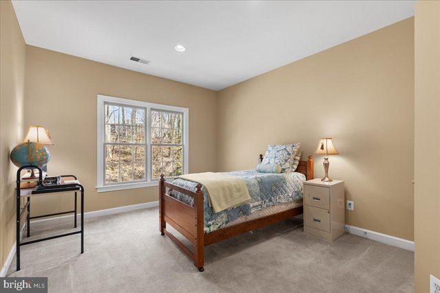 6424 RECREATION LN, Falls Church, VA 22041