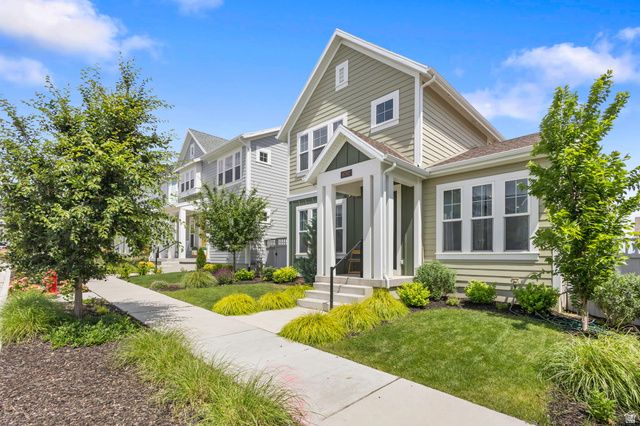 6782 W LEANDER DR, South Jordan, UT 84009