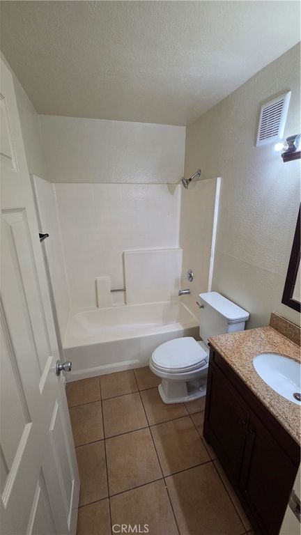 Image 9 of property listing at 4751 E Pacific Coast, Long Beach, CA 90804