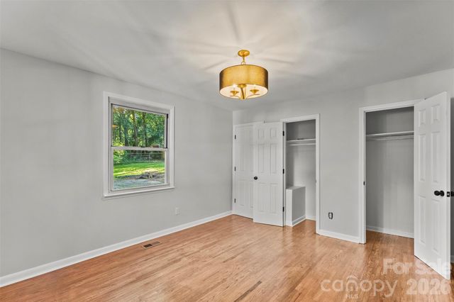 3840 Colebrook Road, Charlotte, NC 28215