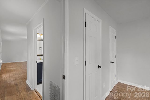 3840 Colebrook Road, Charlotte, NC 28215