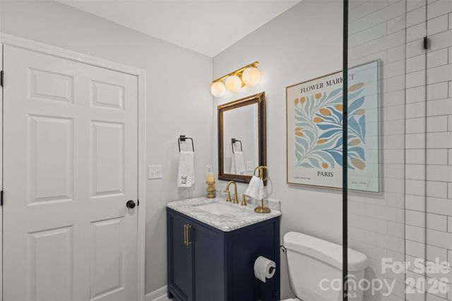 3840 Colebrook Road, Charlotte, NC 28215