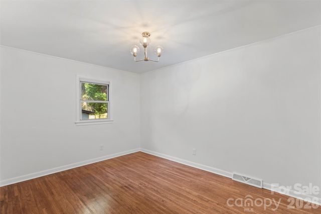 3840 Colebrook Road, Charlotte, NC 28215