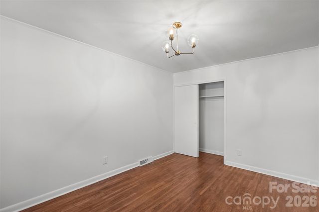 3840 Colebrook Road, Charlotte, NC 28215