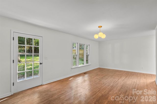 3840 Colebrook Road, Charlotte, NC 28215