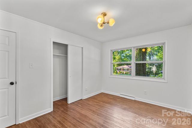 3840 Colebrook Road, Charlotte, NC 28215