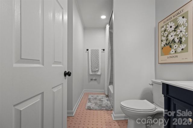 3840 Colebrook Road, Charlotte, NC 28215