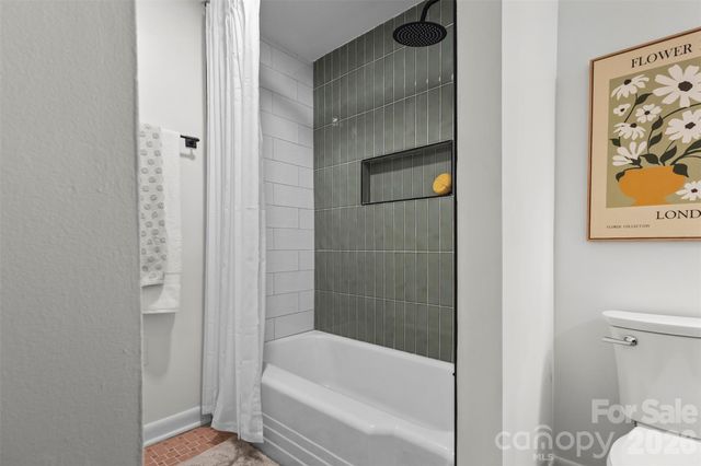 3840 Colebrook Road, Charlotte, NC 28215