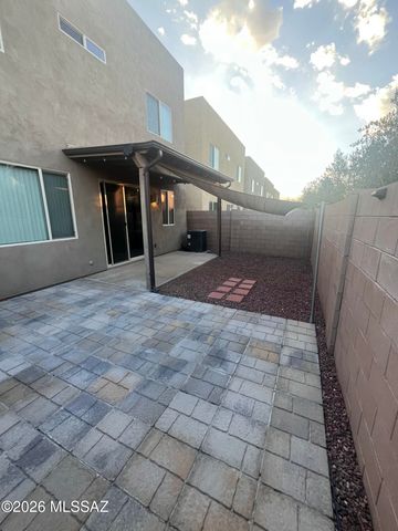 241 E Imperial Court, Vail, AZ 85641