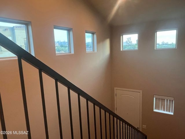 241 E Imperial Court, Vail, AZ 85641