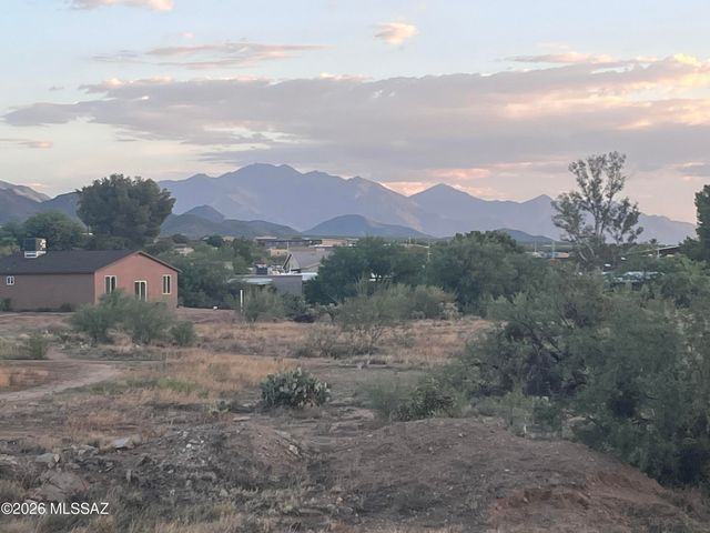 241 E Imperial Court, Vail, AZ 85641