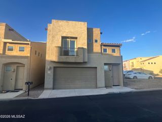 241 E Imperial Court, Vail, AZ 85641