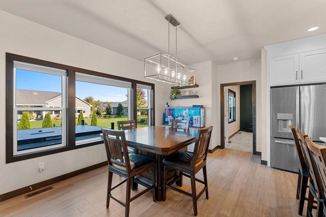 4209 DOWNTON CIRCLE, Green Bay, WI 54313
