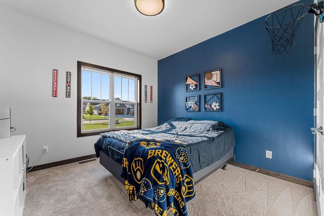 4209 DOWNTON CIRCLE, Green Bay, WI 54313