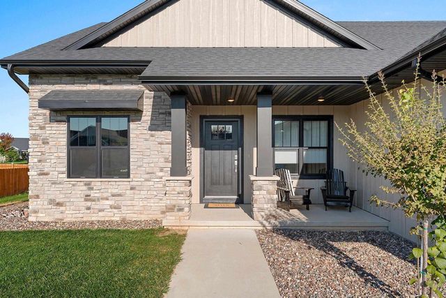 4209 DOWNTON CIRCLE, Green Bay, WI 54313