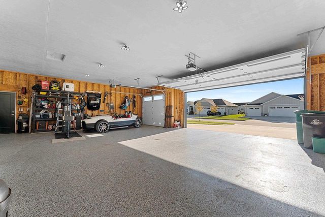 4209 DOWNTON CIRCLE, Green Bay, WI 54313