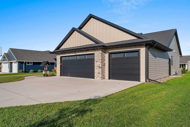4209 DOWNTON CIRCLE, Green Bay, WI 54313