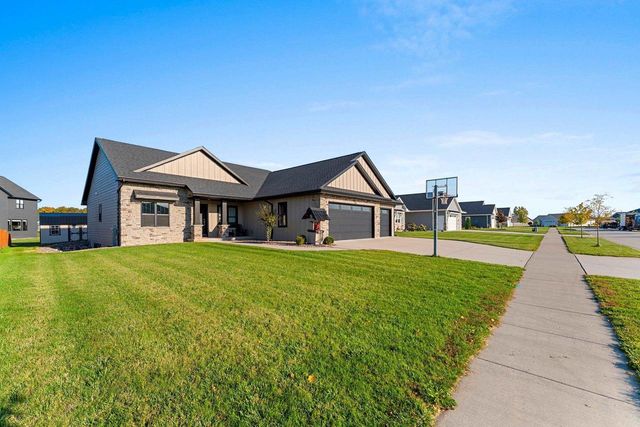 4209 DOWNTON CIRCLE, Green Bay, WI 54313