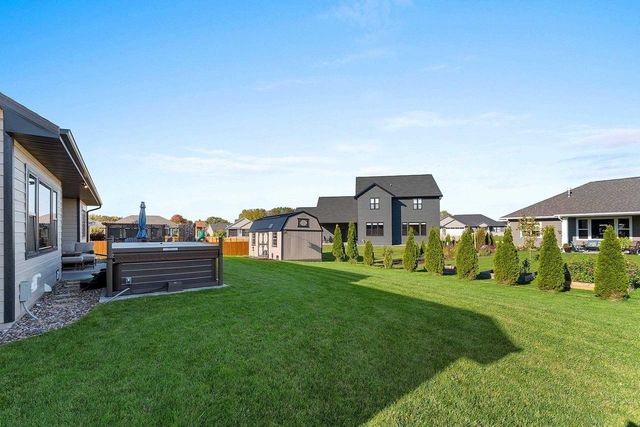 4209 DOWNTON CIRCLE, Green Bay, WI 54313