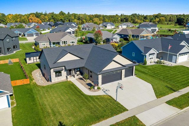 4209 DOWNTON CIRCLE, Green Bay, WI 54313