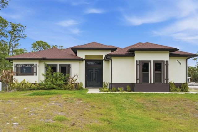 3043 18, Naples, FL 34120