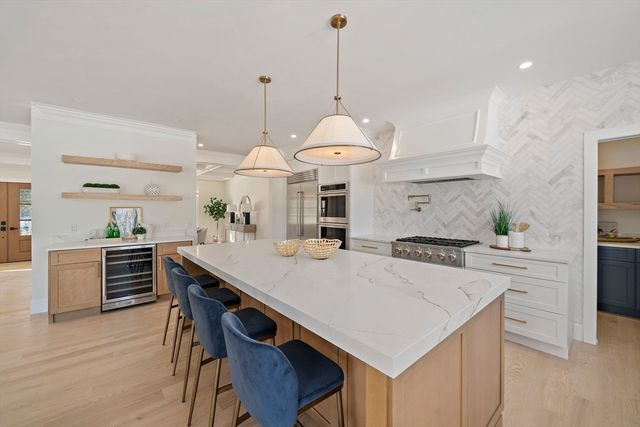 250 Center St, Hanover, MA 02339