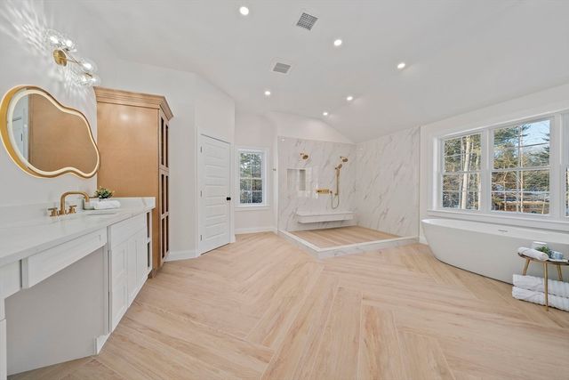 250 Center St, Hanover, MA 02339