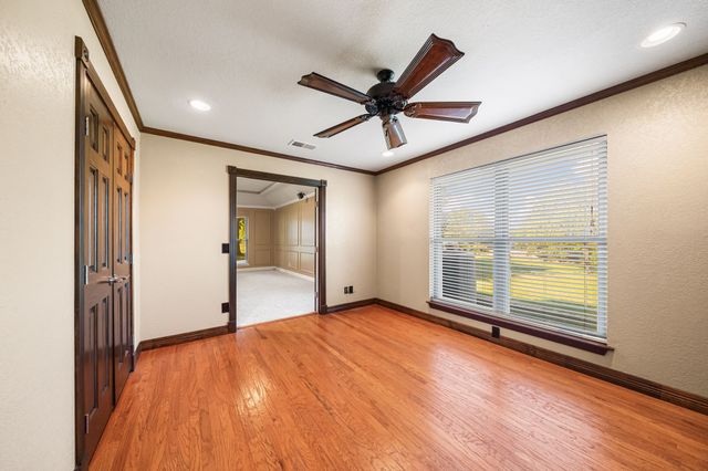 8920 Martin Drive, North Richland Hills, TX 76182