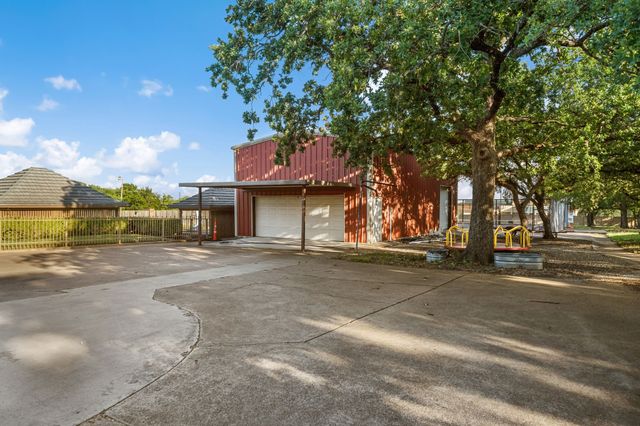 8920 Martin Drive, North Richland Hills, TX 76182