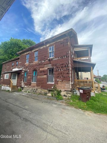 82 Spring Street, Gloversville, NY 12078