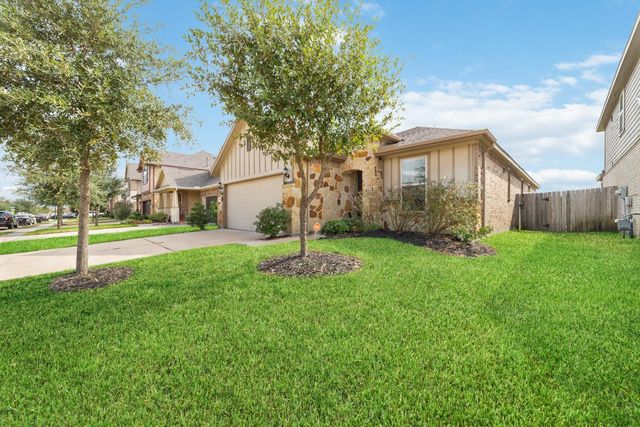 5202 Rue Dela Croix Drive, Katy, TX 77493