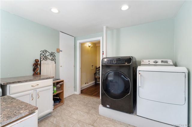 70 Massachusetts Avenue, Bay Shore, NY 11706