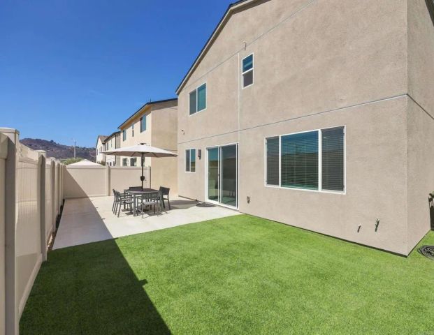 253 Paddock Lane, Fallbrook, CA 92028