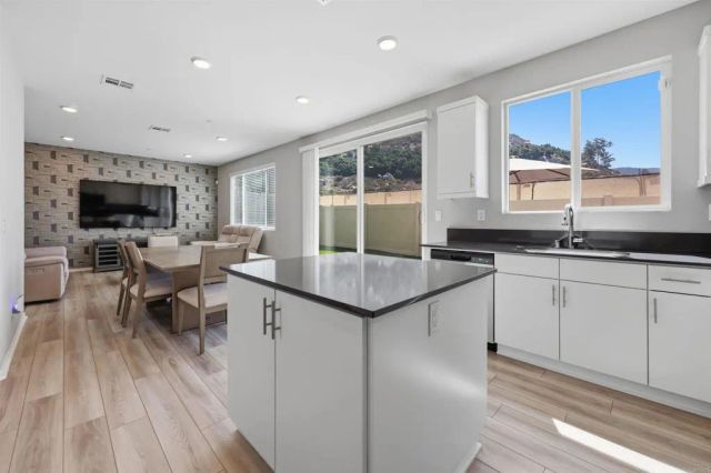 253 Paddock Lane, Fallbrook, CA 92028
