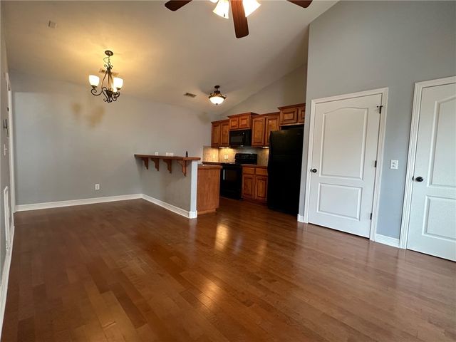 922 W 15th Street 7, Fayetteville, AR 72701