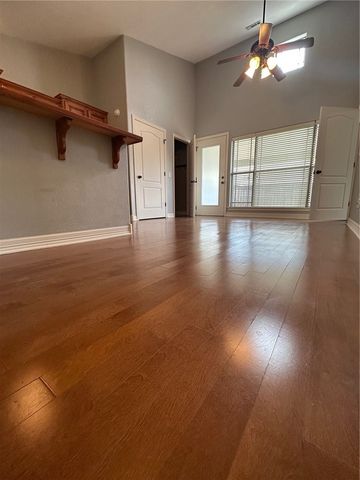 922 W 15th Street 7, Fayetteville, AR 72701